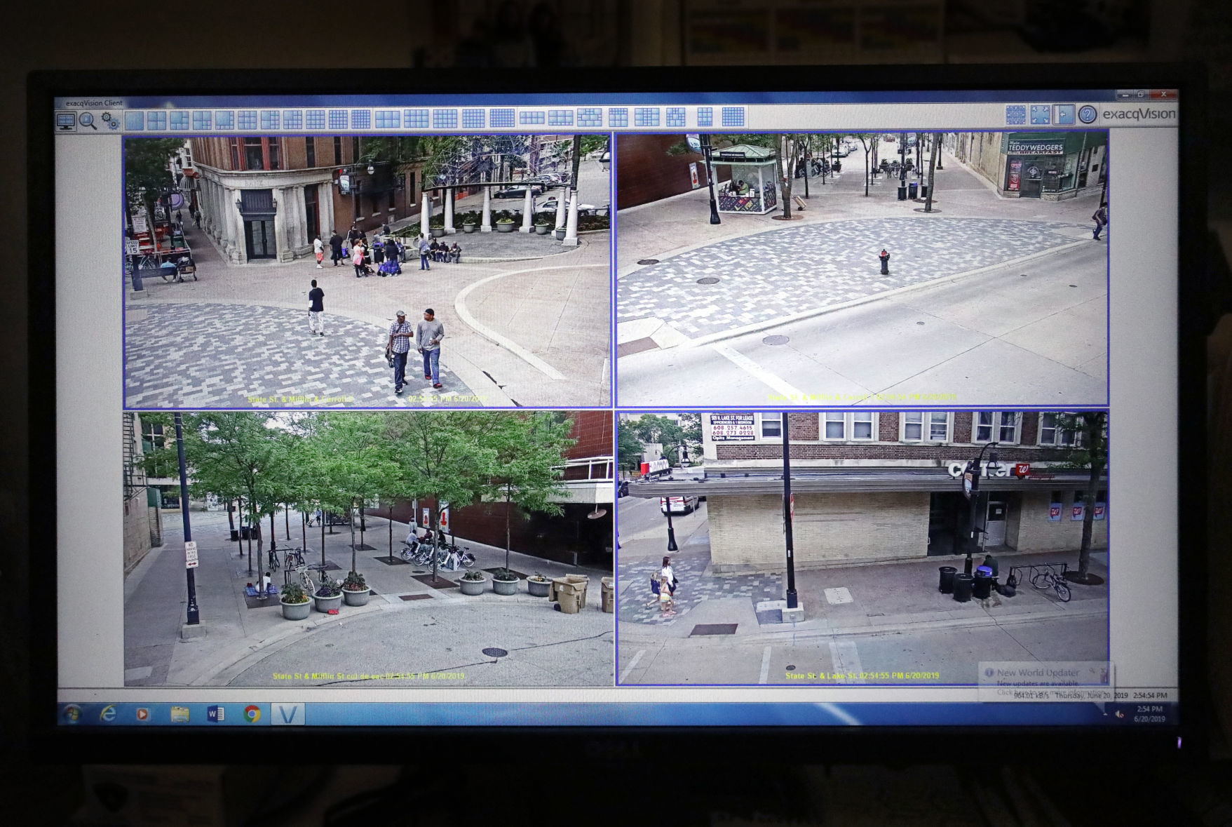 State Street - monitor